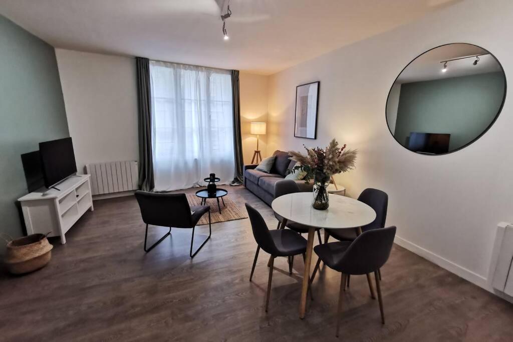 Appartement F2 Cosy Proche De L'Hyper Centre Caen Eksteriør bilde